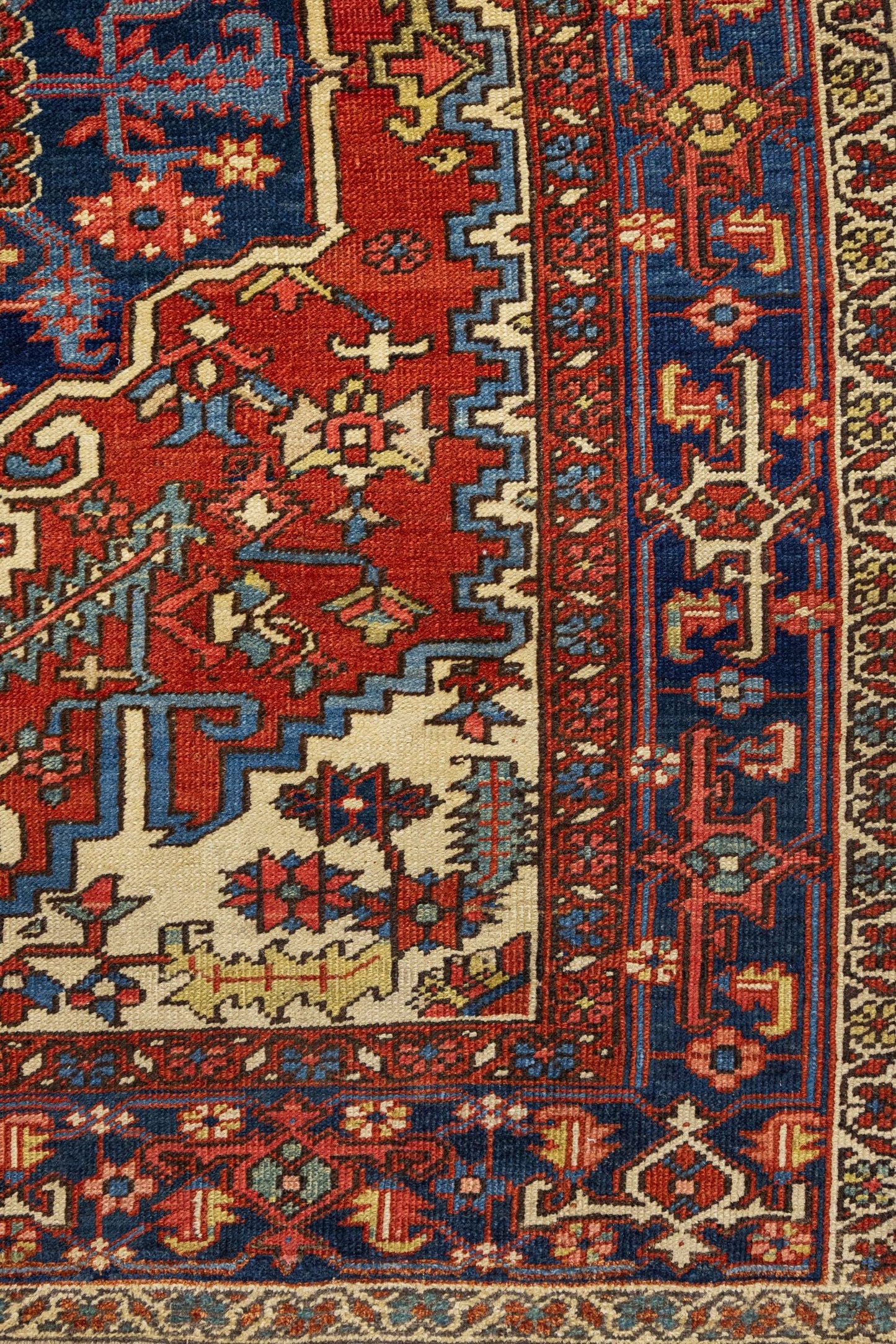 Antique Serapi Handwoven Tribal Rug, J89108