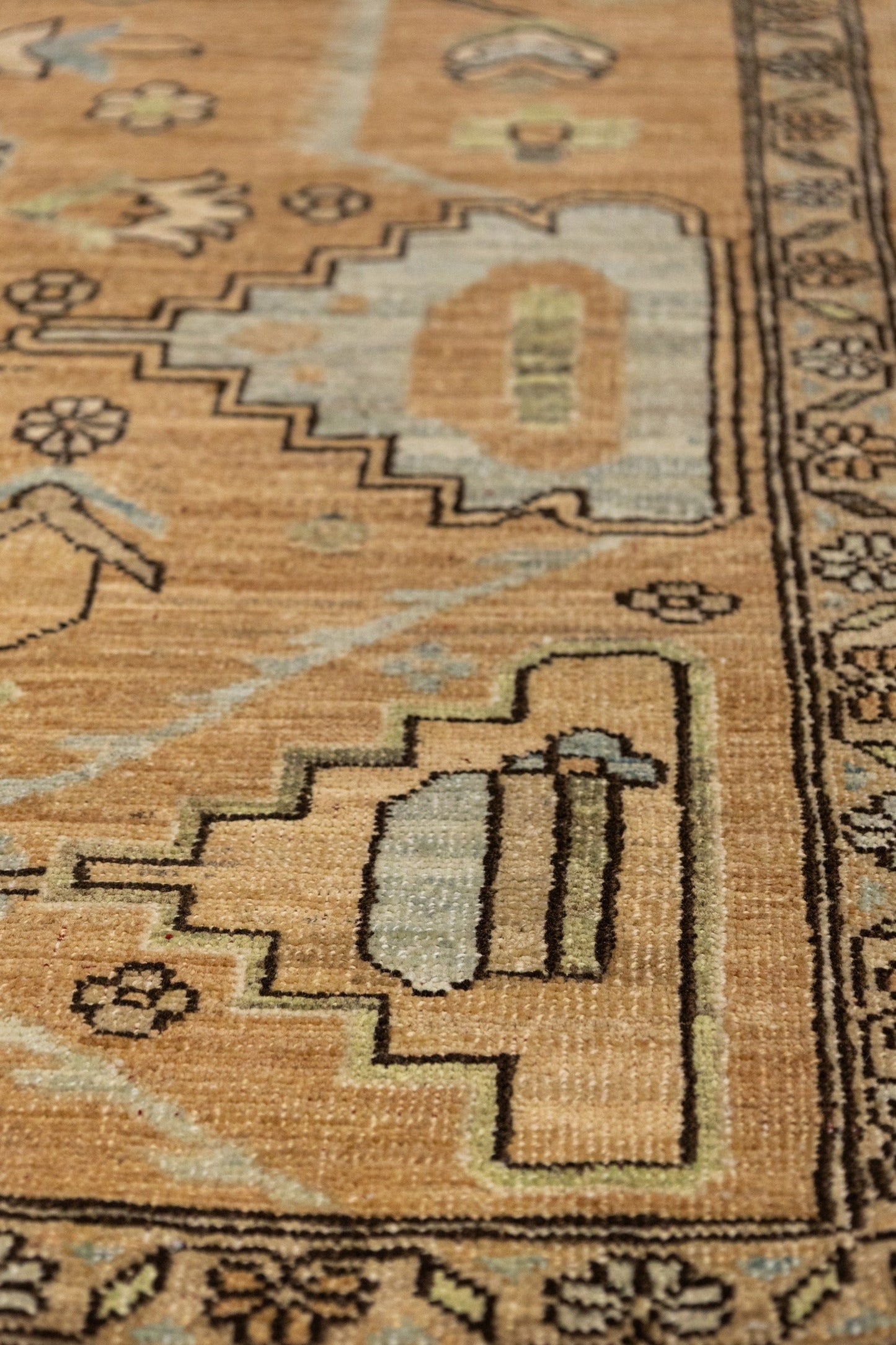 Serapi Handwoven Tribal Rug, J89289