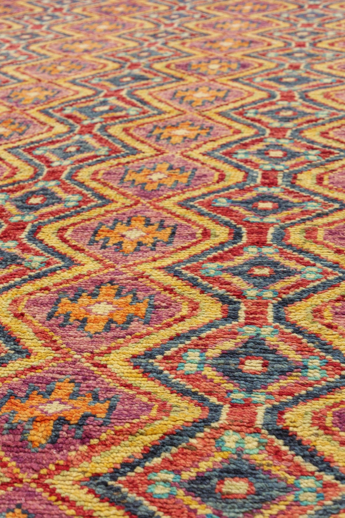 Shiraz Handwoven Tribal Rug, J79484