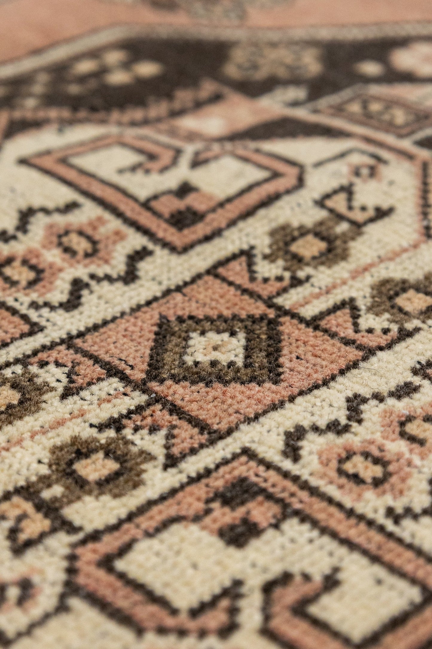 Vintage Shiraz Handwoven Tribal Rug, J89137