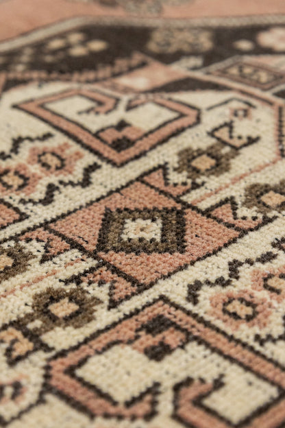 Vintage Shiraz Handwoven Tribal Rug, J89137