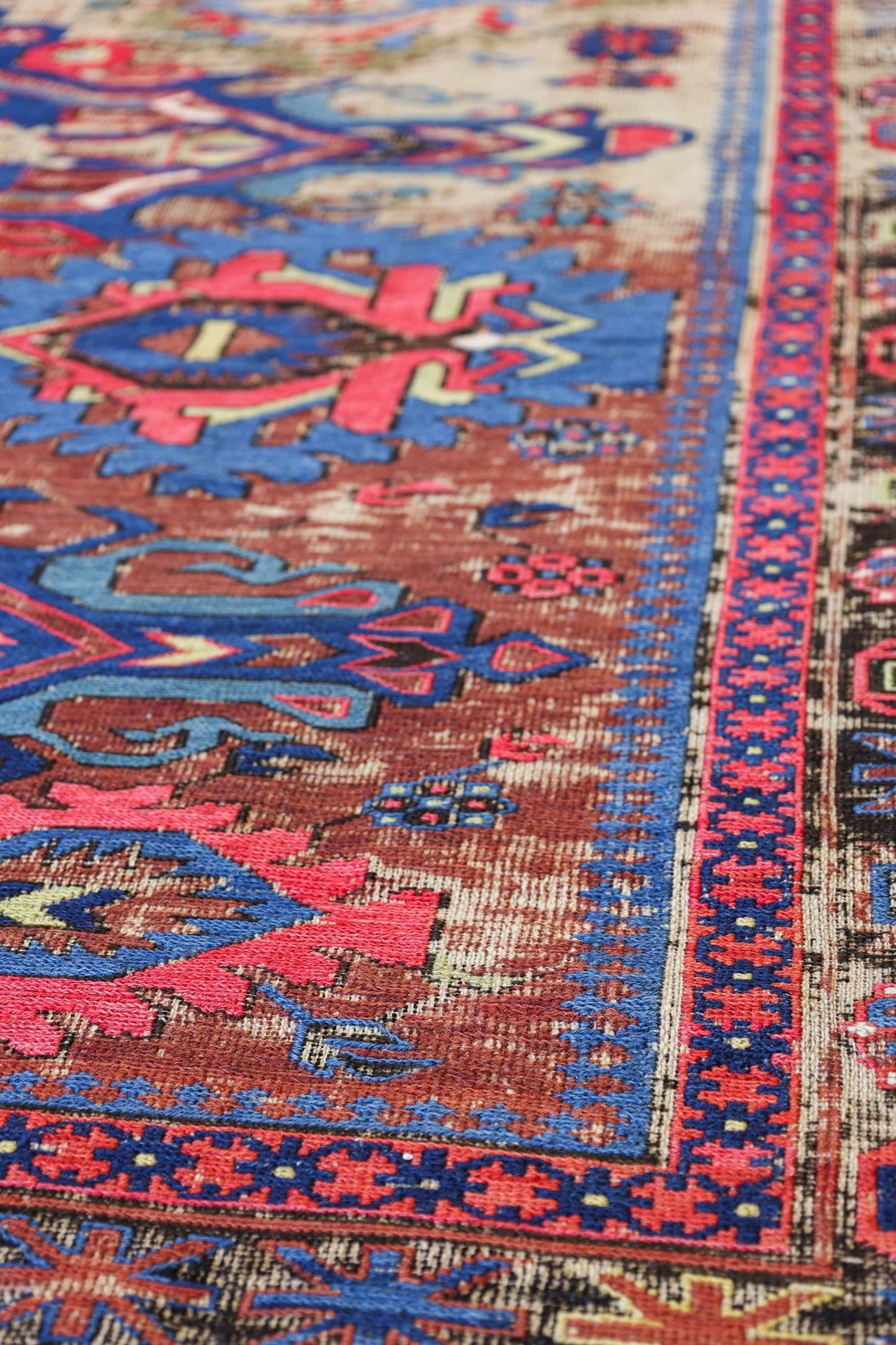 Vintage SoumakTribal Rug, 83424