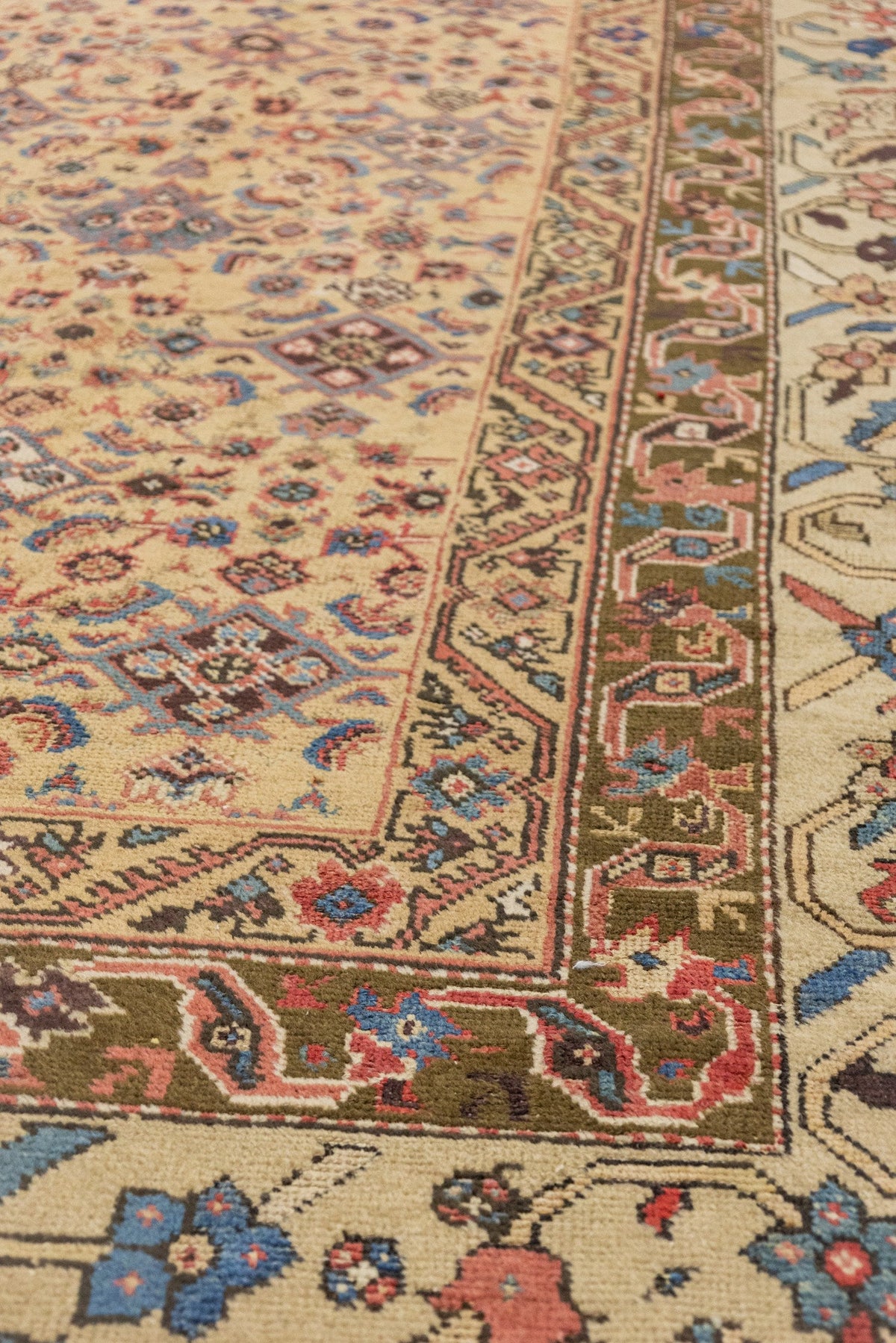 Antique Sultanabad Handwoven Tribal Rug, J89486