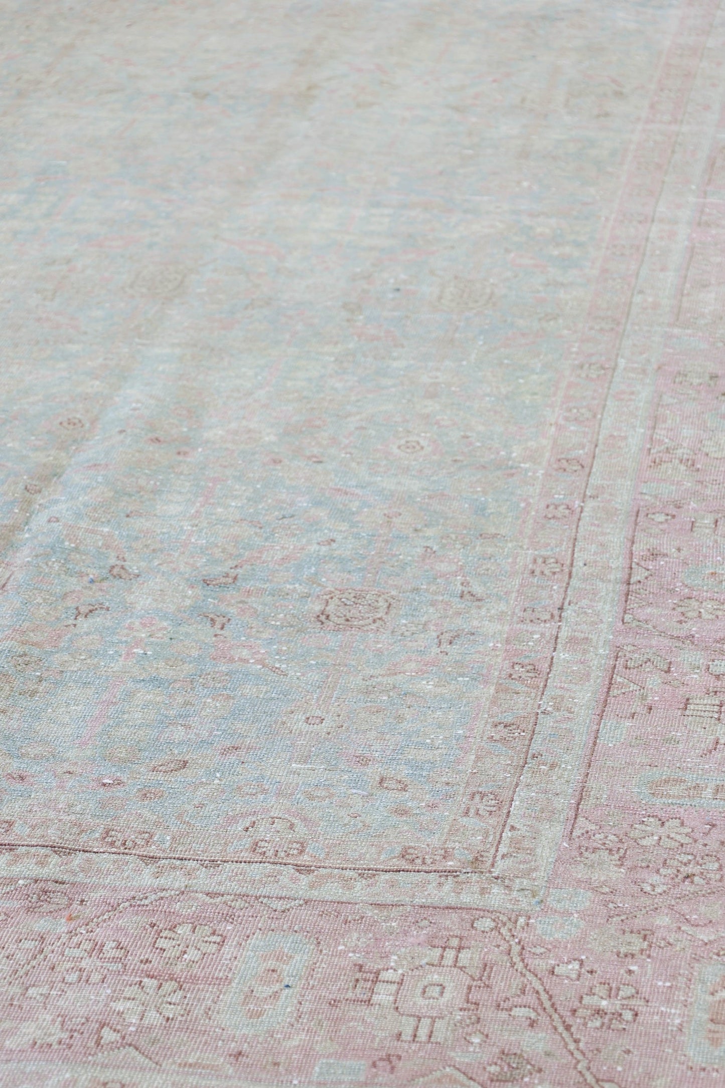 Vintage Tabriz Handwoven Tribal Rug, J78907