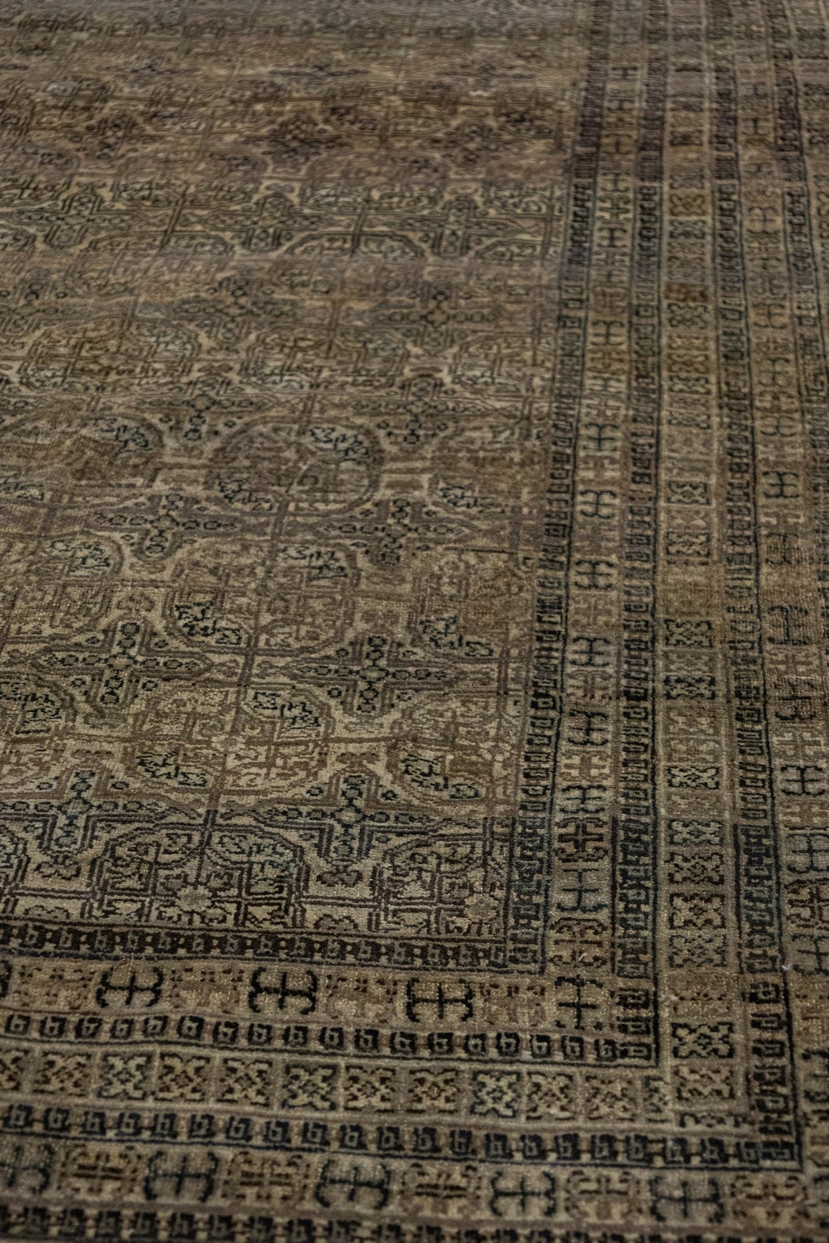 Tekke Handwoven Tribal Rug, J88453