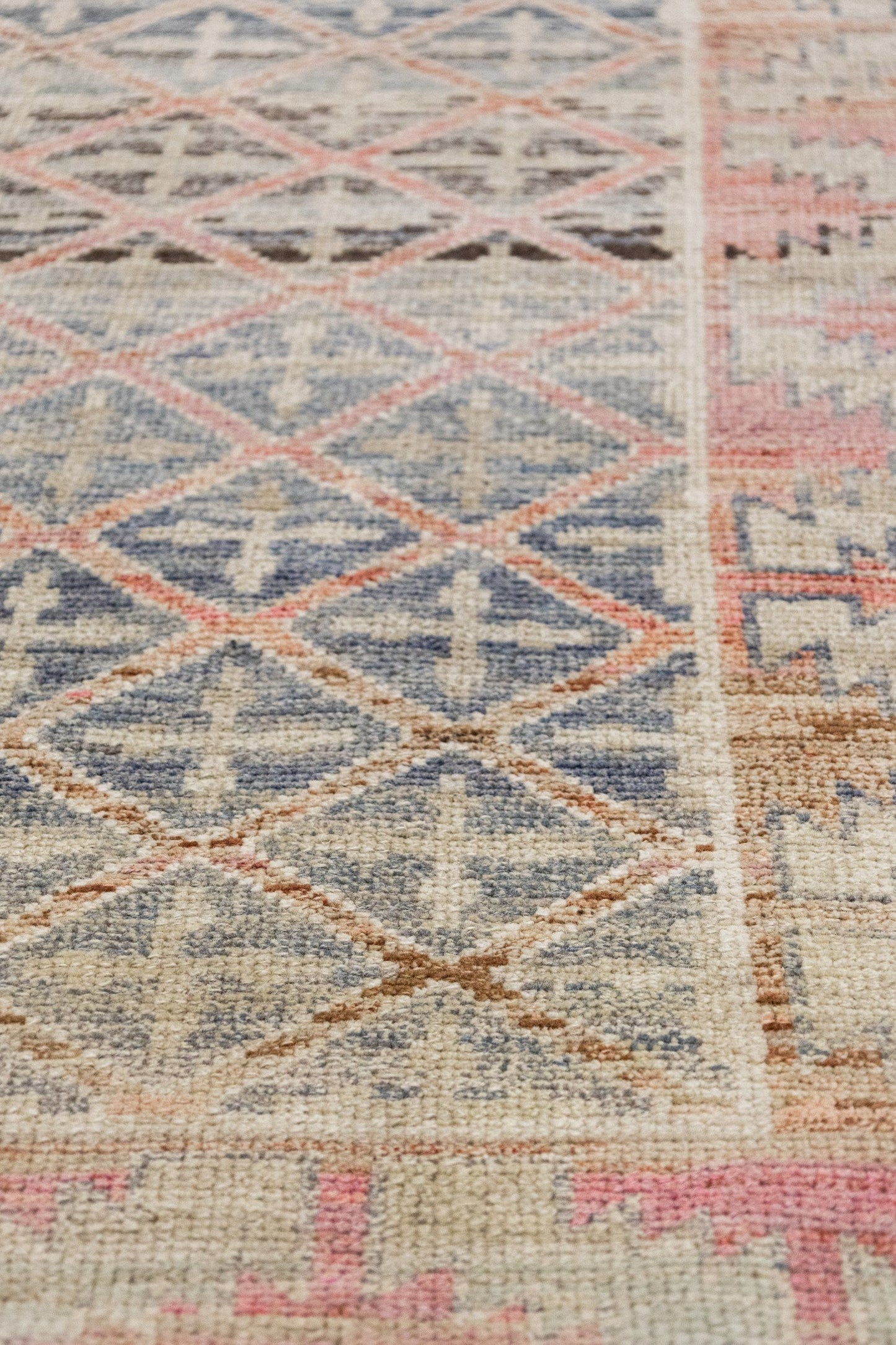 Trellis Kars Handwoven Tribal Rug, J88936