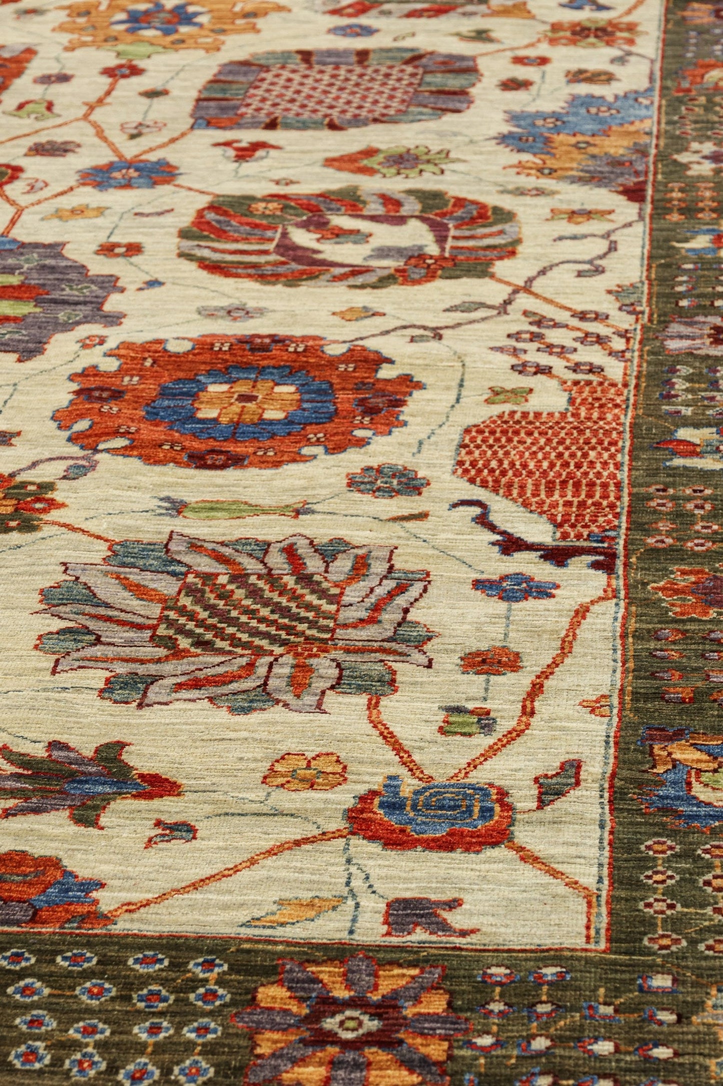 Vase Handwoven Tribal Rug, J81066