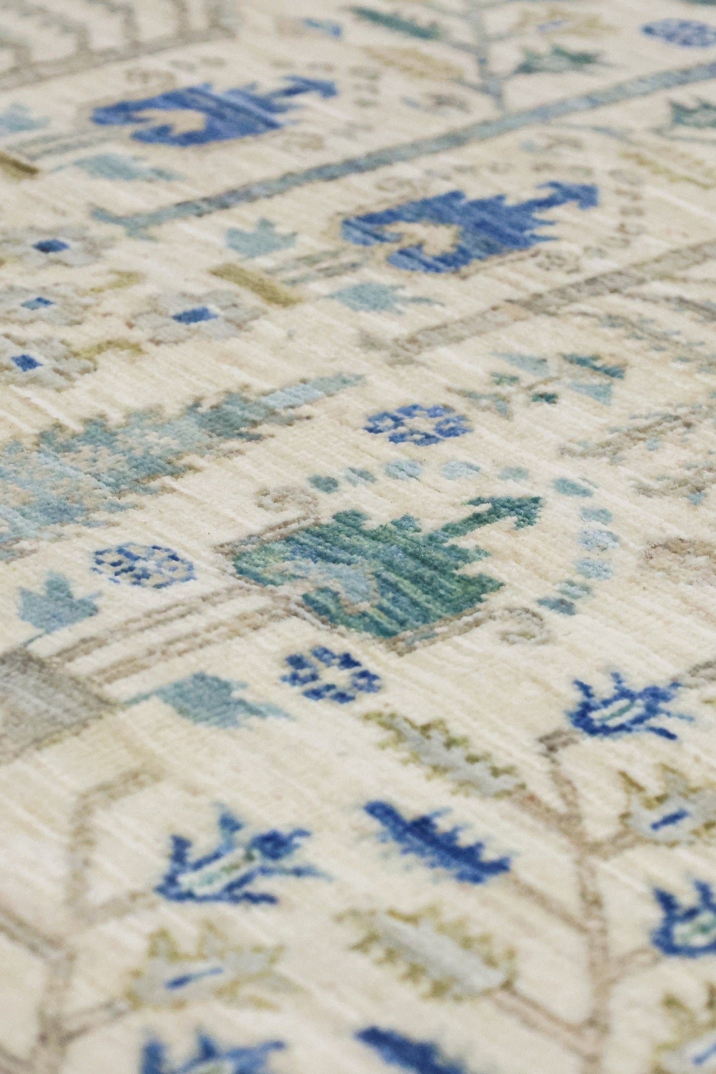 Willow Bakshaish Handwoven Tribal Rug, J81390