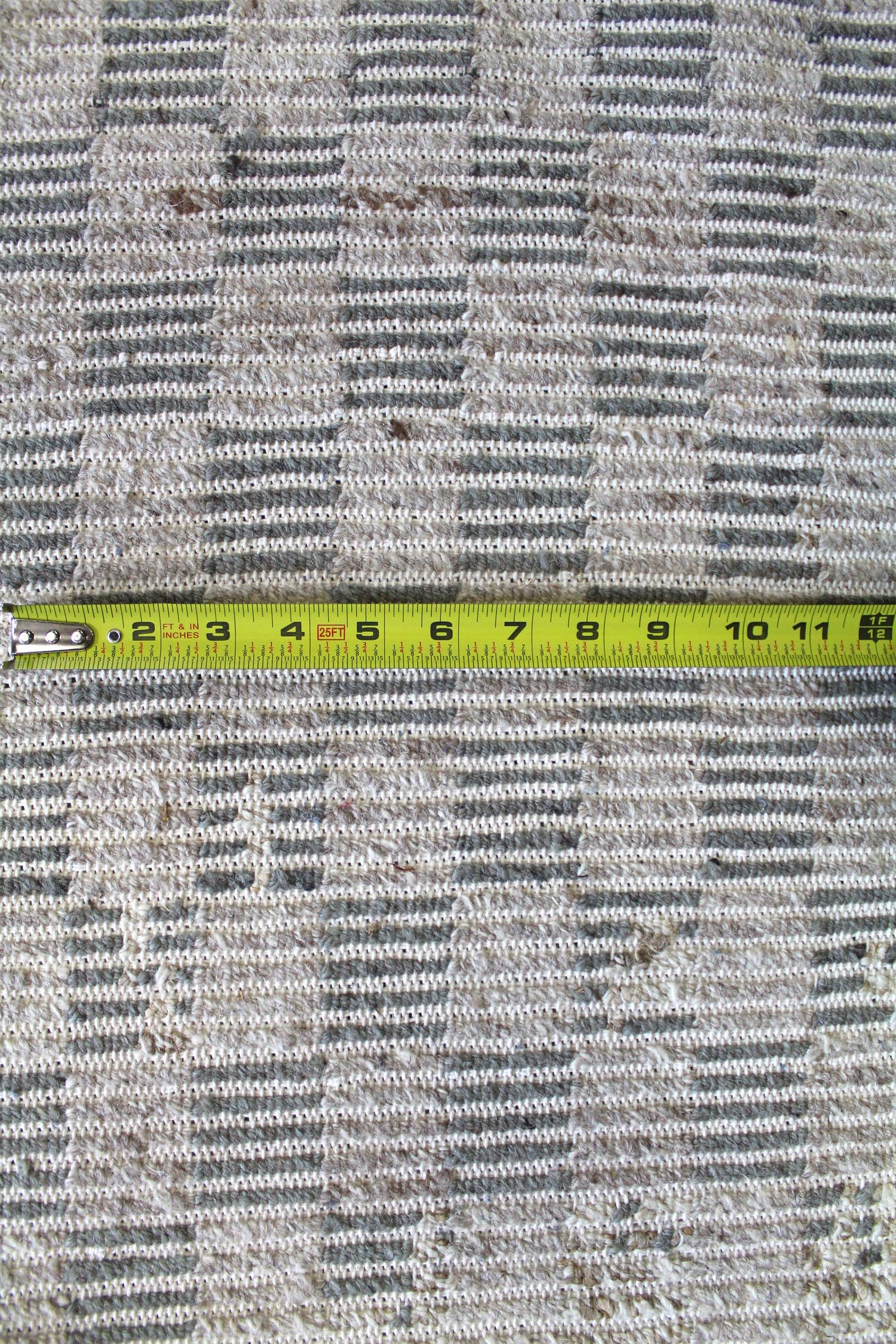 Checked Handwoven Contemporary Rug, J57705