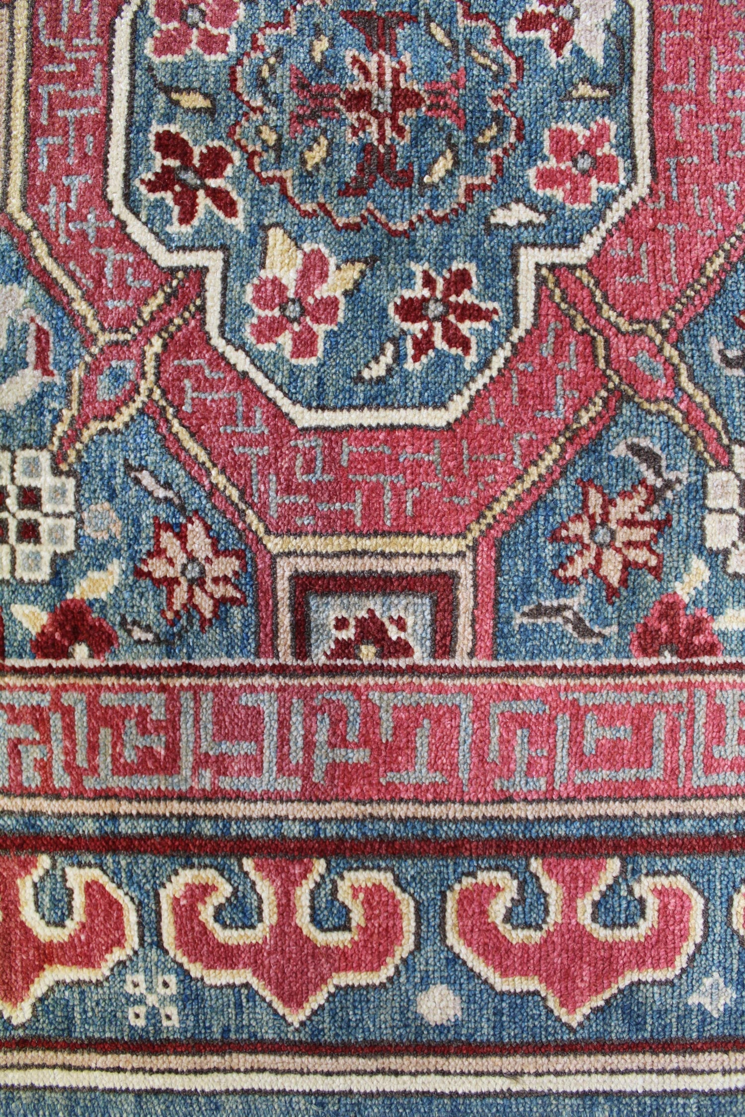 Khotan Handwoven Traditional Rug, 60593