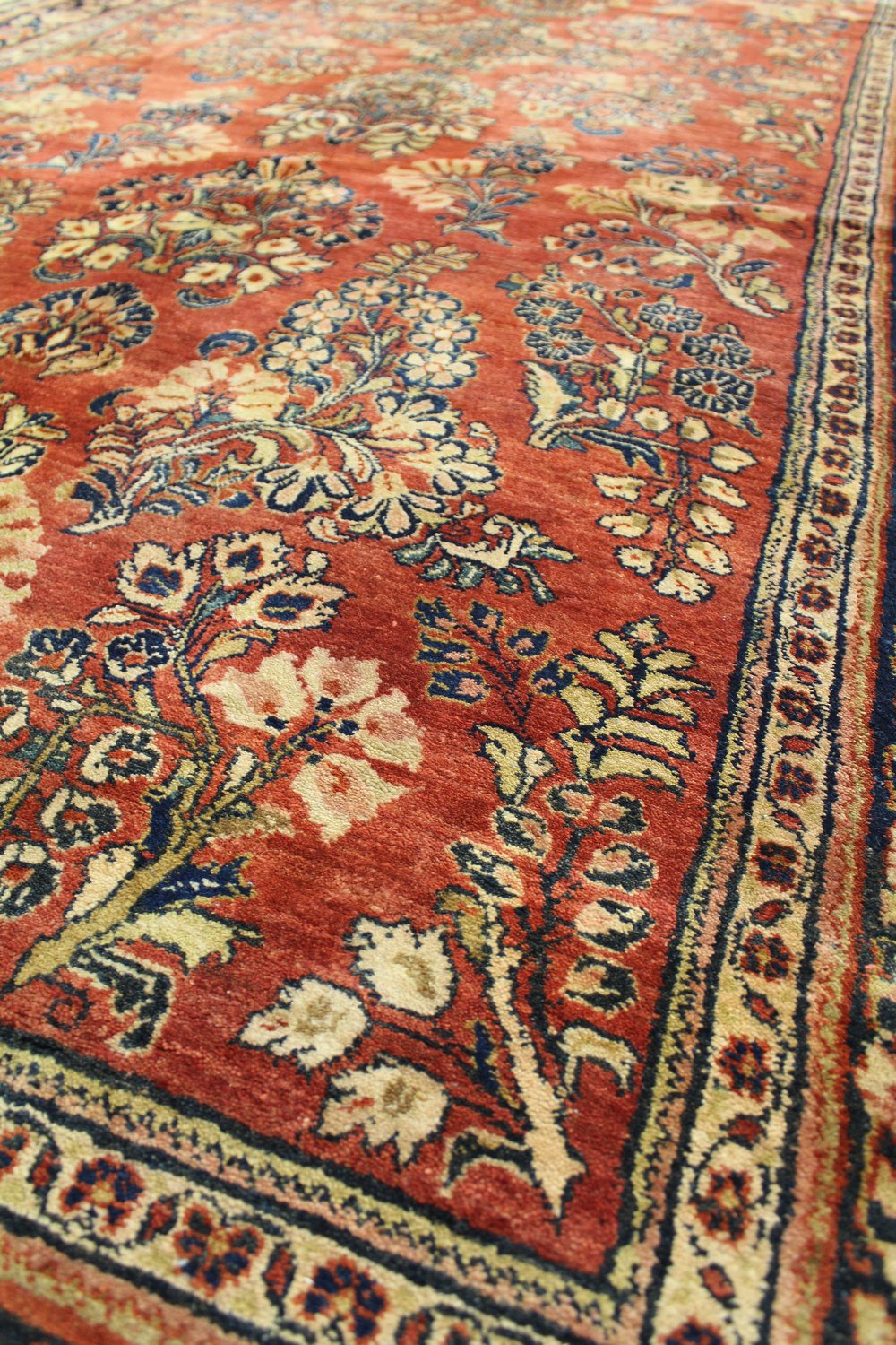 Antique Sarouk Handwoven Traditional Rug, JF8066
