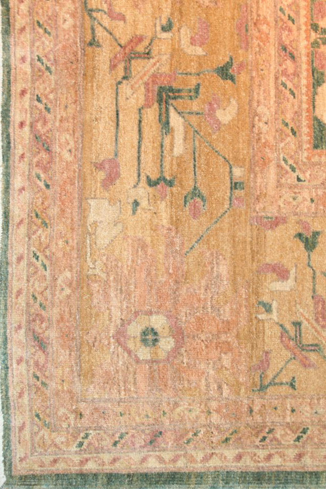 Sultanabad Handwoven Traditional Rug, 2324