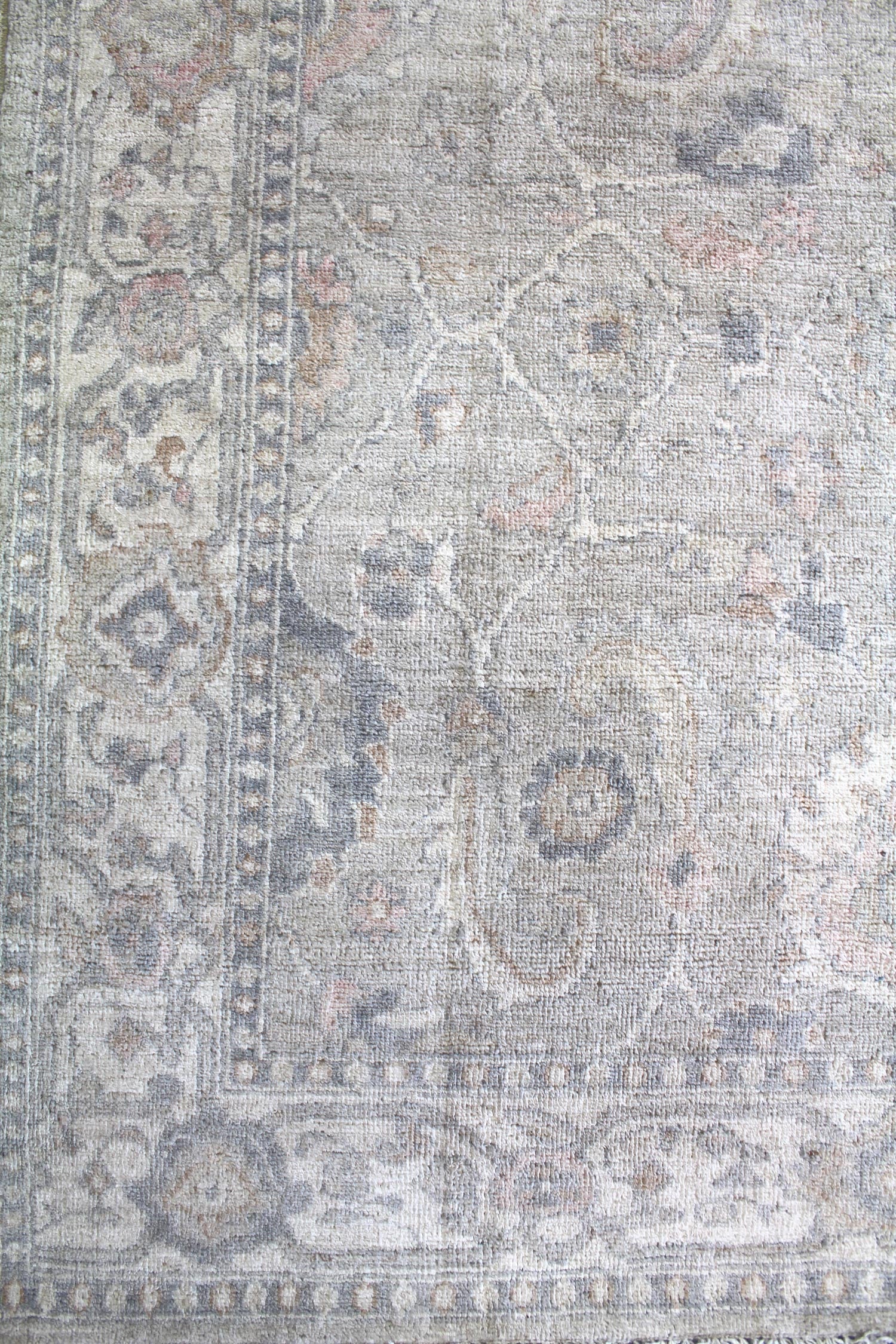 Sultanabad Handwoven Traditional Rug, J57885