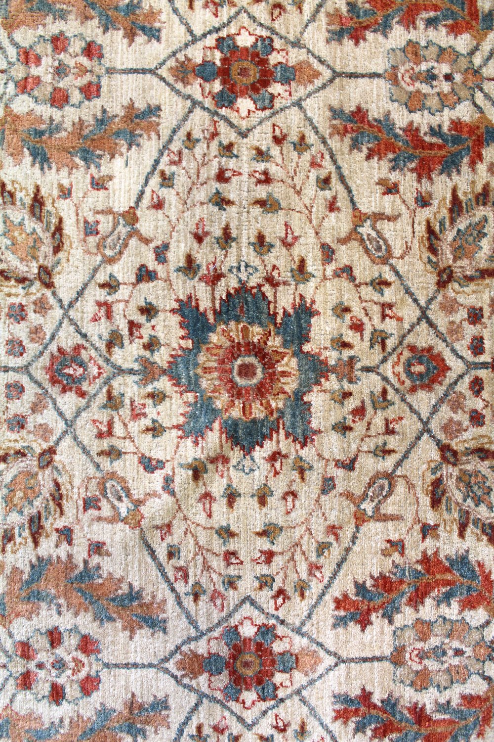 Tabriz Handwoven Traditional Rug, 59992