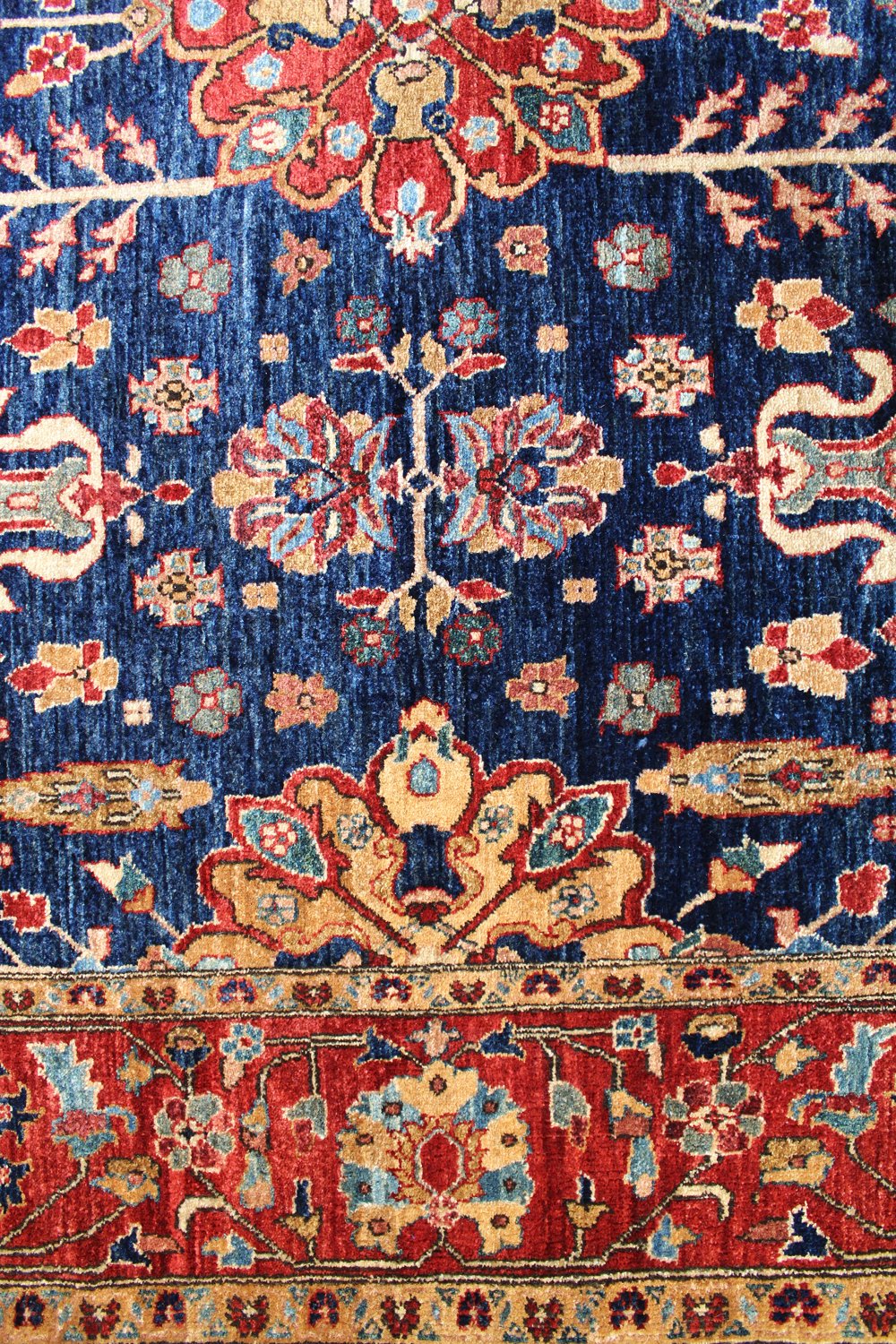 Tabriz Handwoven Traditional Rug, 60018
