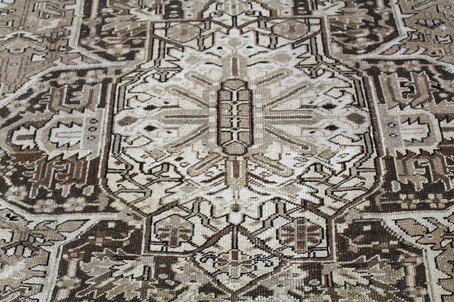 Vintage Heriz Handwoven Transitional Rug, J58794