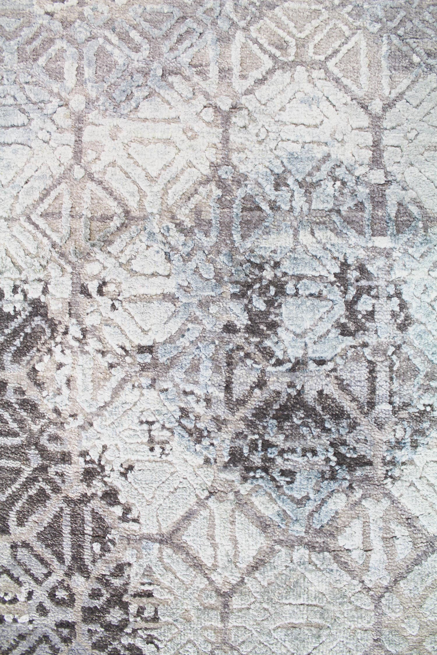 Hive Handwoven Transitional Rug, J57643