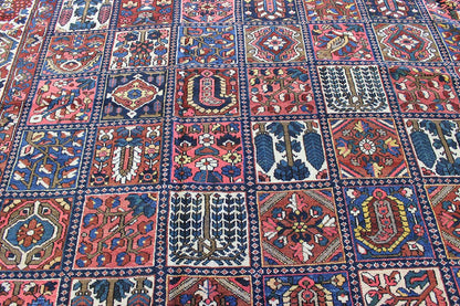 Vintage Bakhtiari Handwoven Tribal Rug, 22508