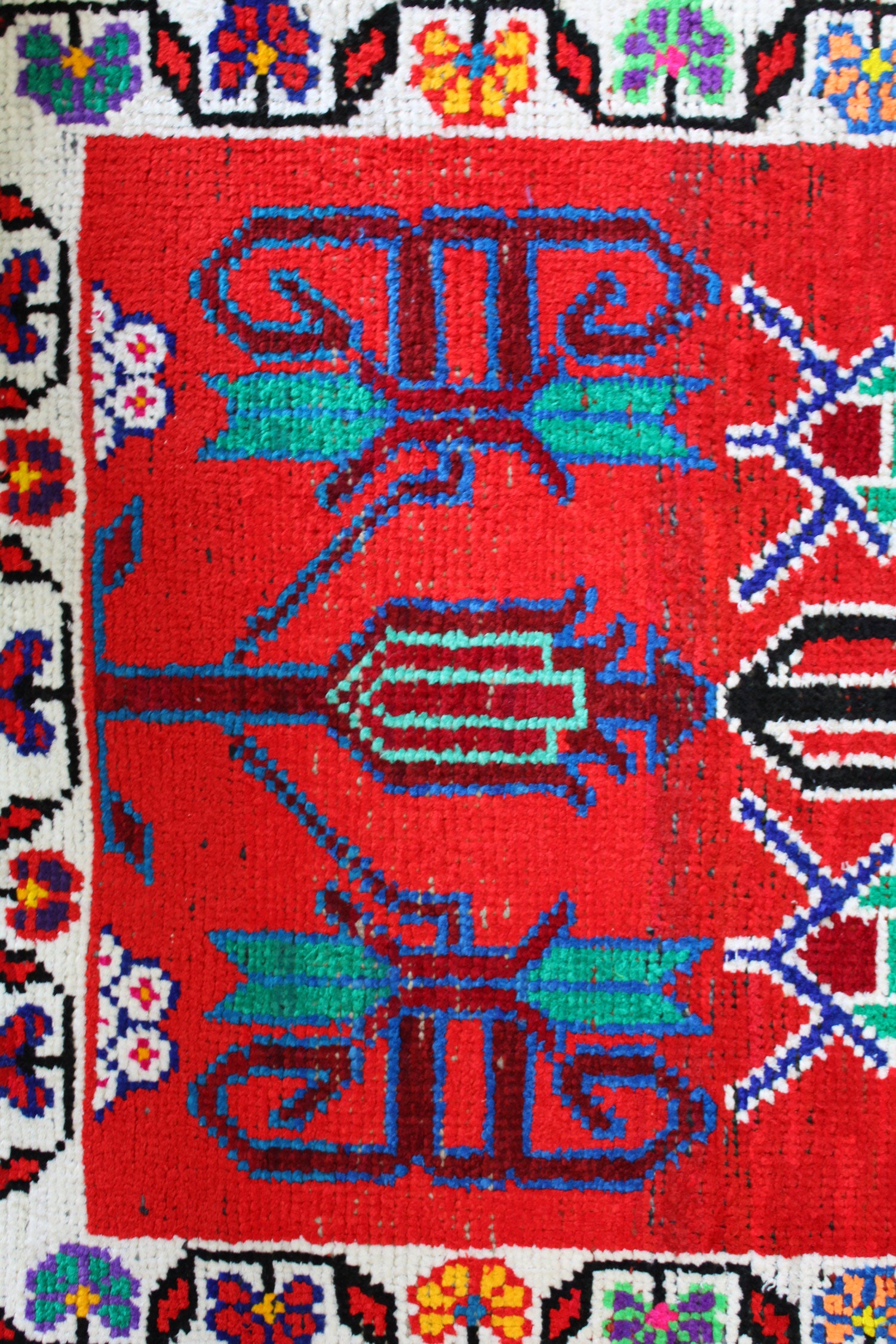 Vintage Herki Handwoven Tribal Rug, J59011