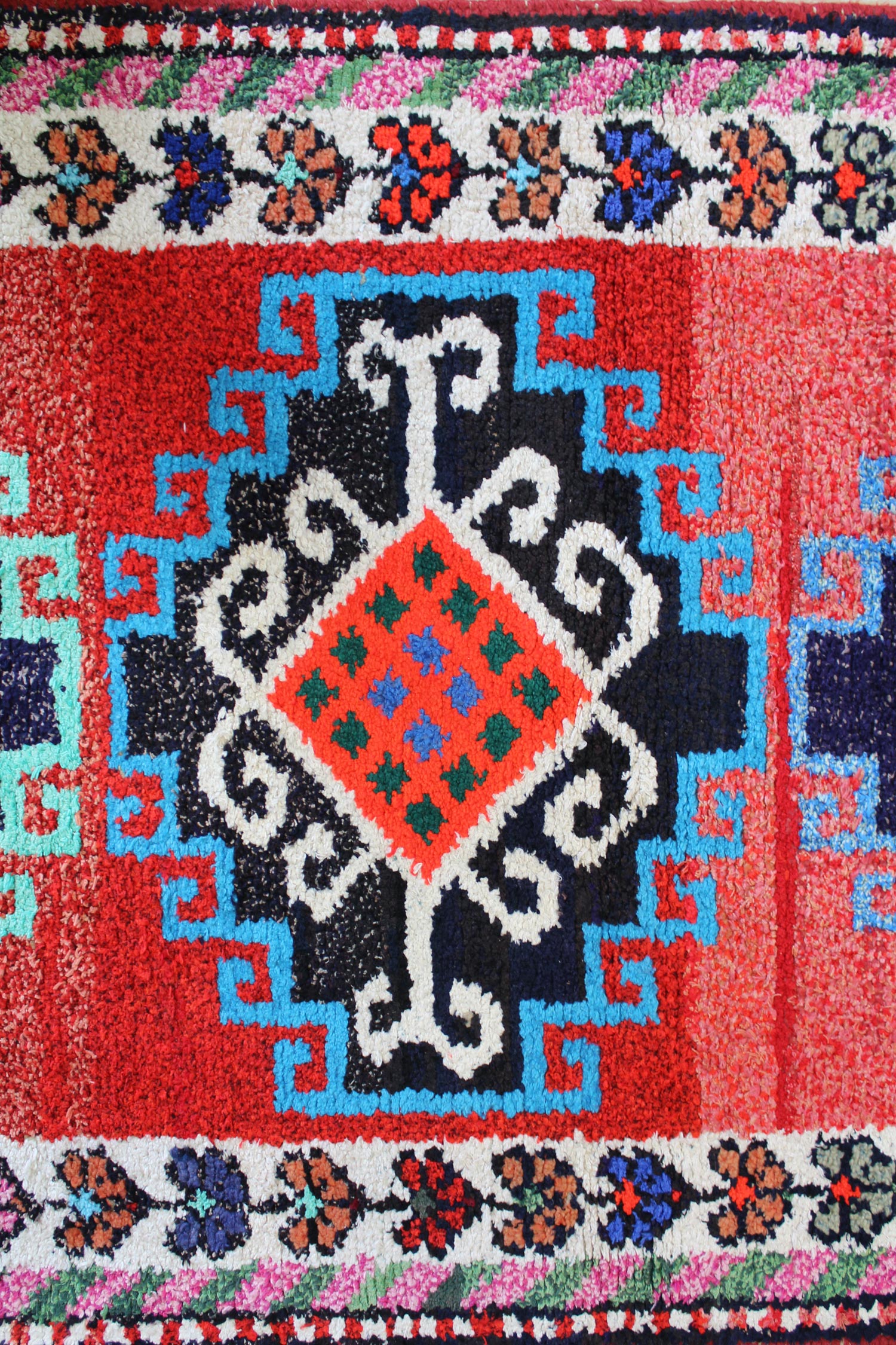 Vintage Herki Handwoven Tribal Rug, J59018