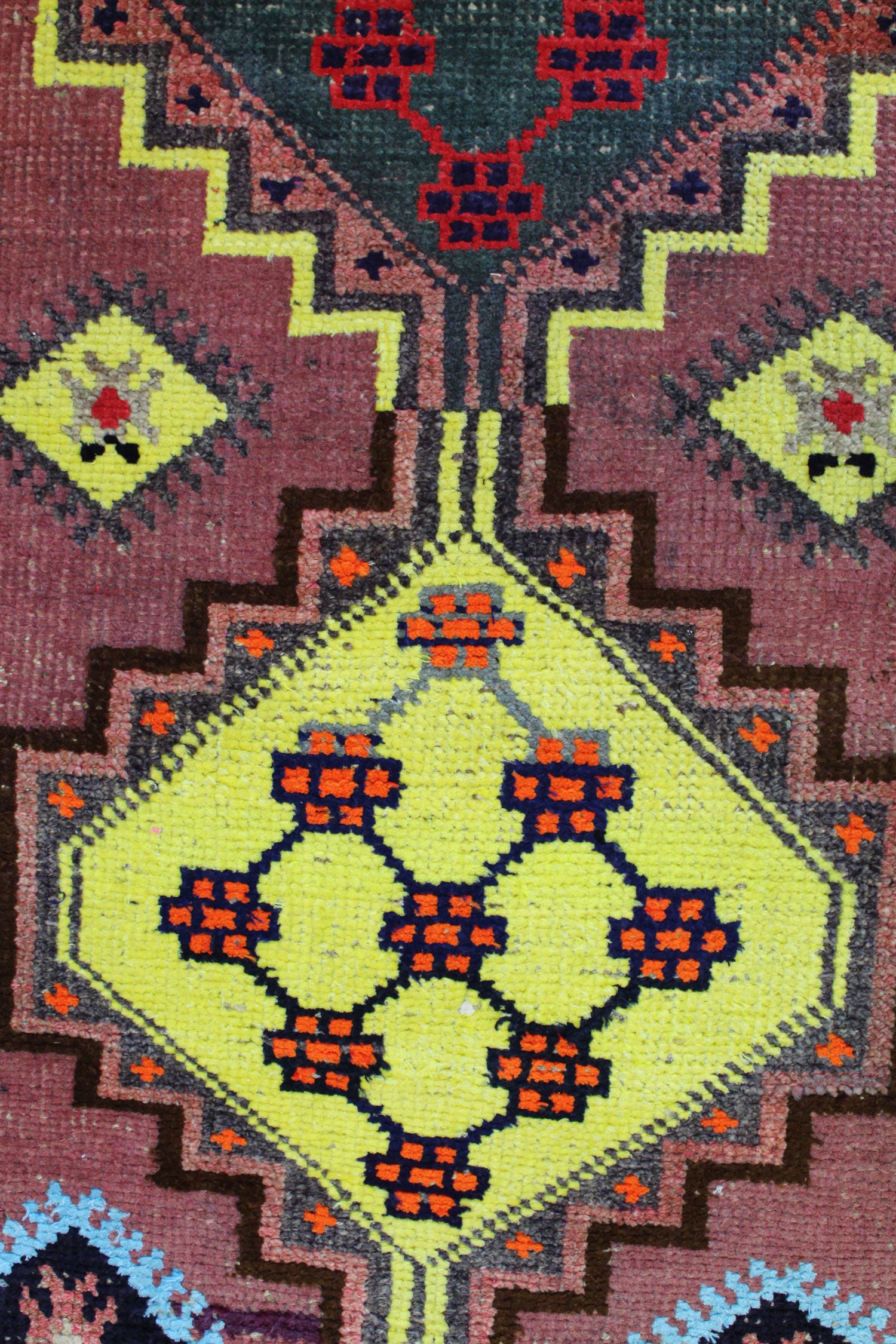Vintage Herki Handwoven Tribal Rug, J59435