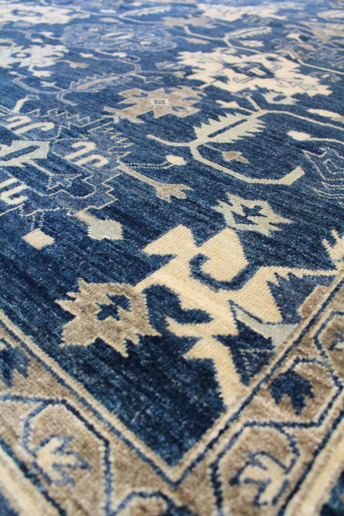 Oushak Handwoven Tribal Rug, J57829