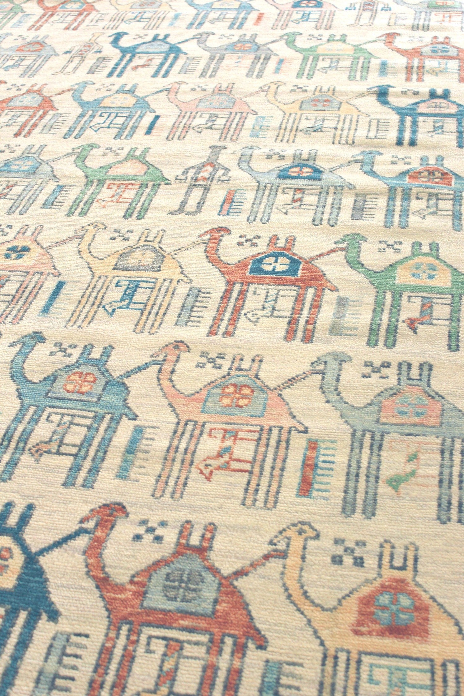 Camels Handwoven Contemporary Rug, J69911