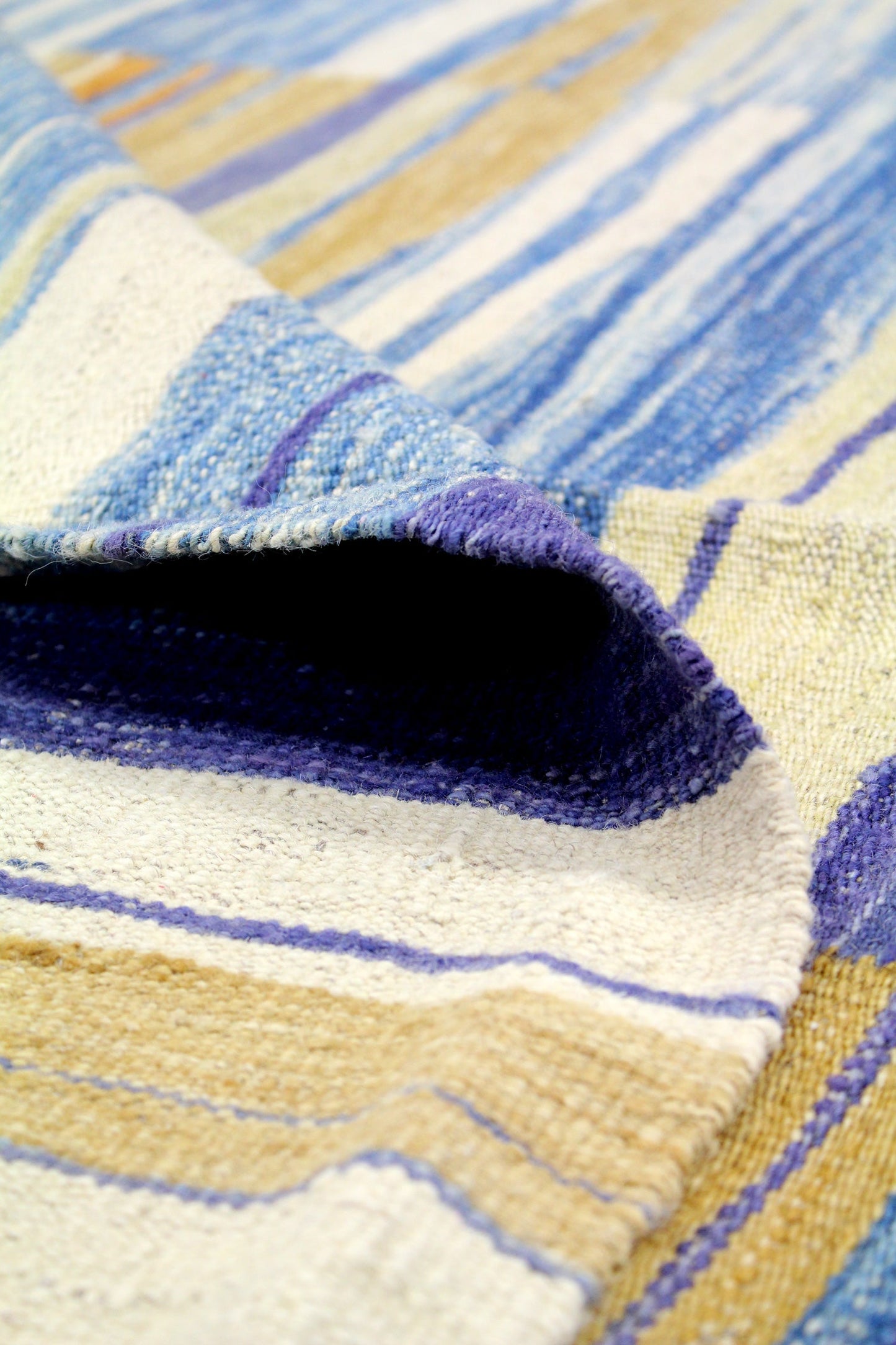 Modern Kilim Handwoven Contemporary Rug, J63198