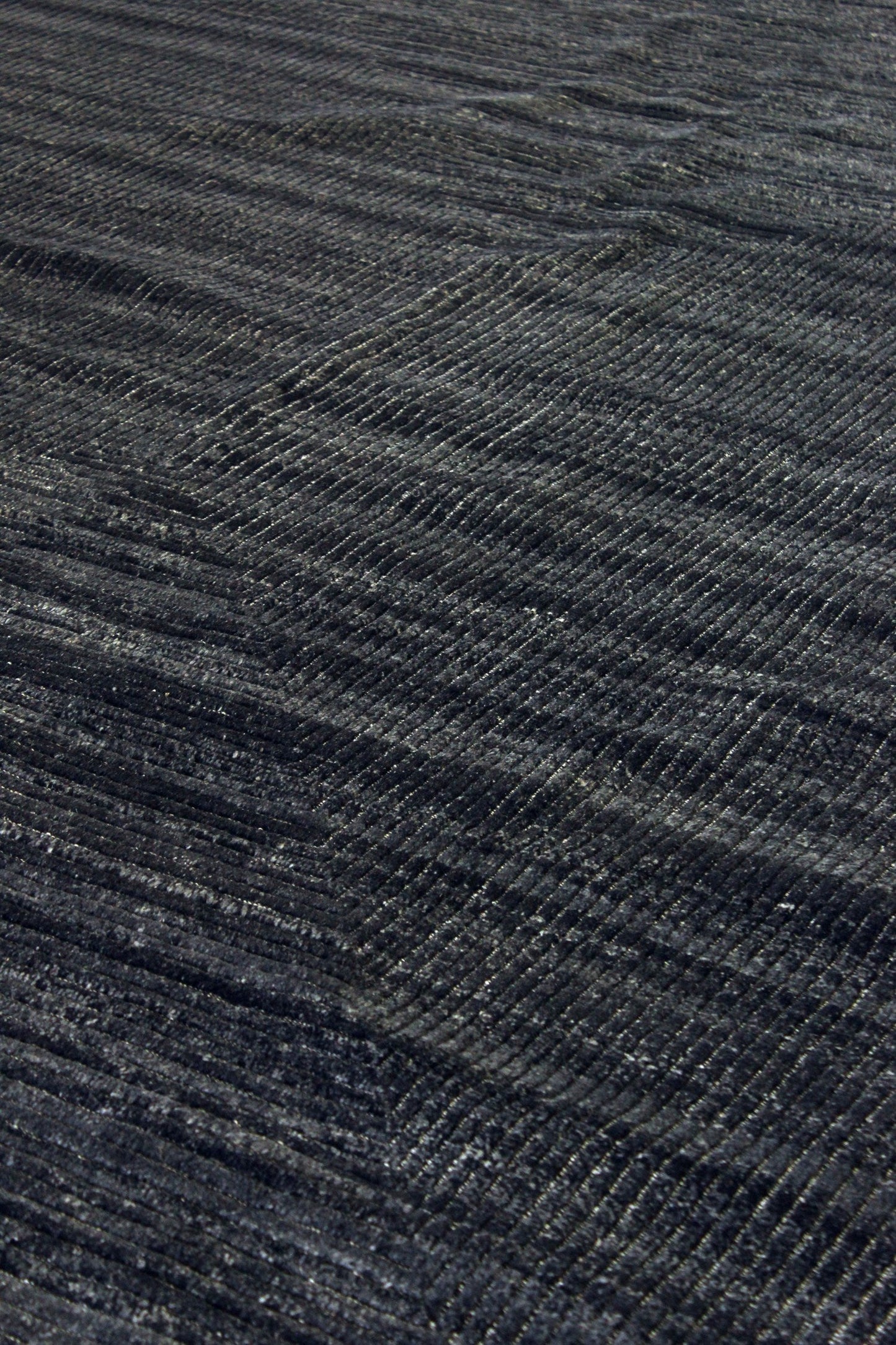 Pyramid Handwoven Contemporary Rug, J69386