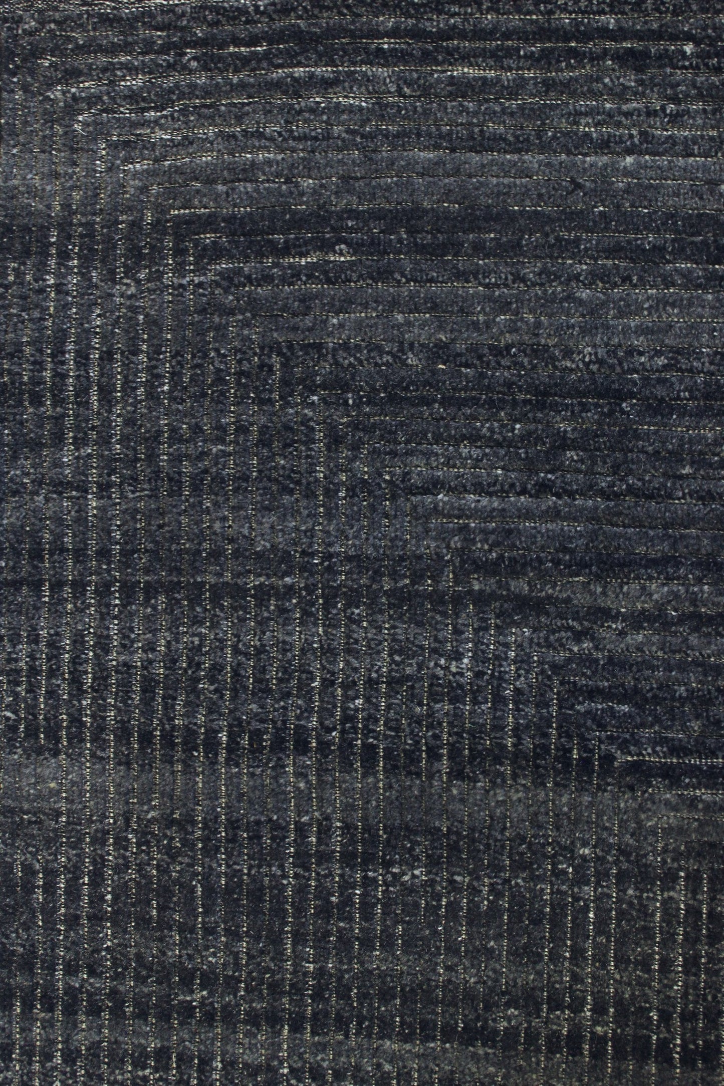 Pyramid Handwoven Contemporary Rug, J69386