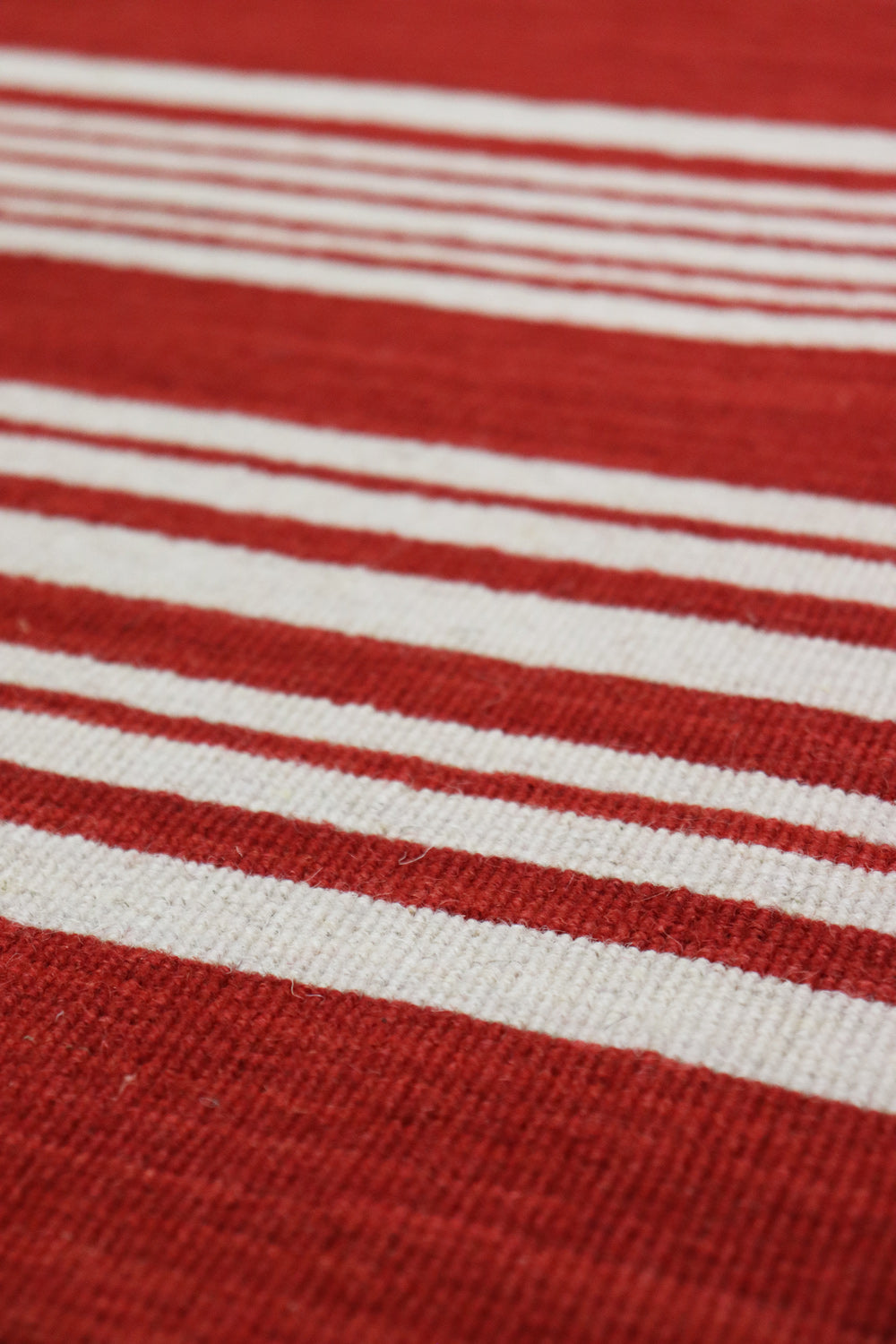 Stripes Handloomed Contemporary Rug, J67891