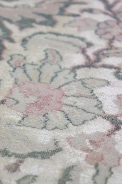 Vintage Agra Handwoven Traditional Rug, J68009