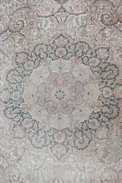 Vintage Agra Handwoven Traditional Rug, J68009