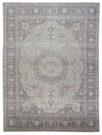 Vintage Agra Handwoven Traditional Rug