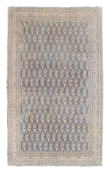 Vintage Agra Handwoven Traditional Rug