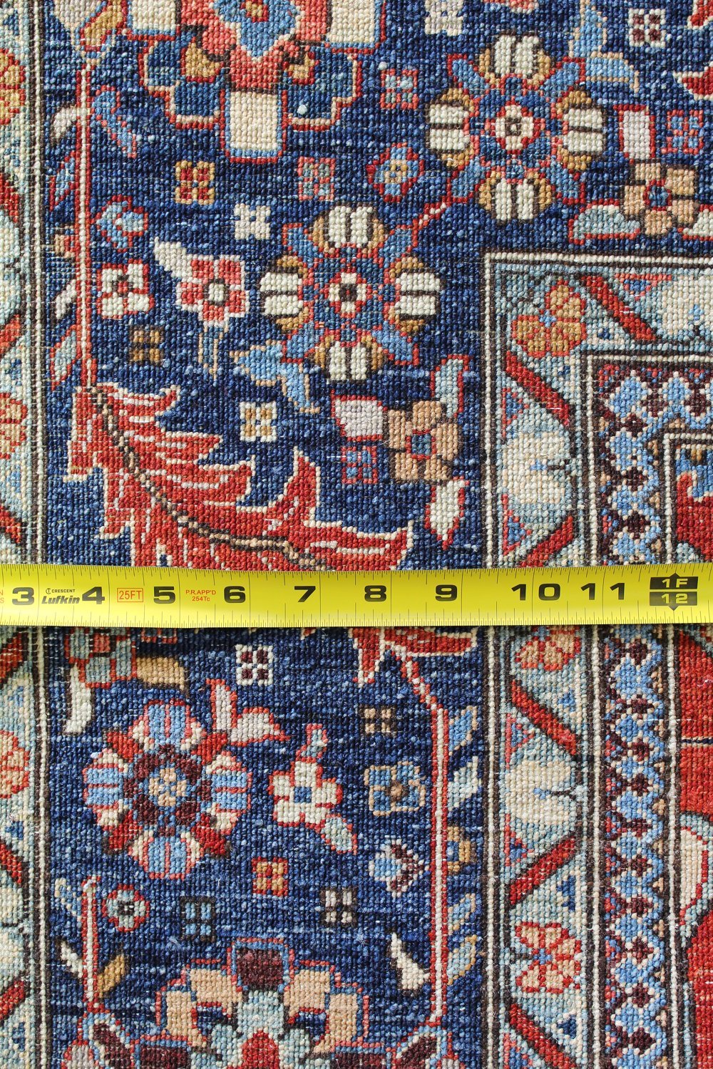 Arabesque Handwoven Traditional Rug, 63498
