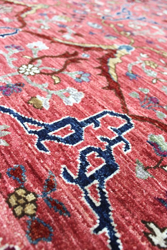 Arabesque Handwoven Traditional Rug, J63926