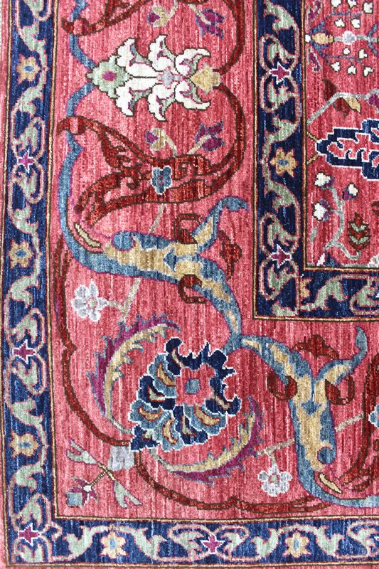 Arabesque Handwoven Traditional Rug, J63926