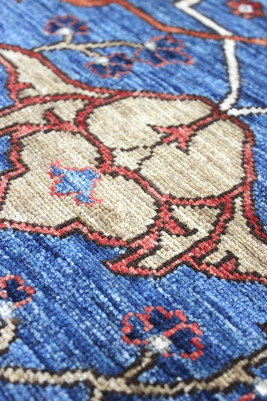 Arabesque Handwoven Traditional Rug, J63956