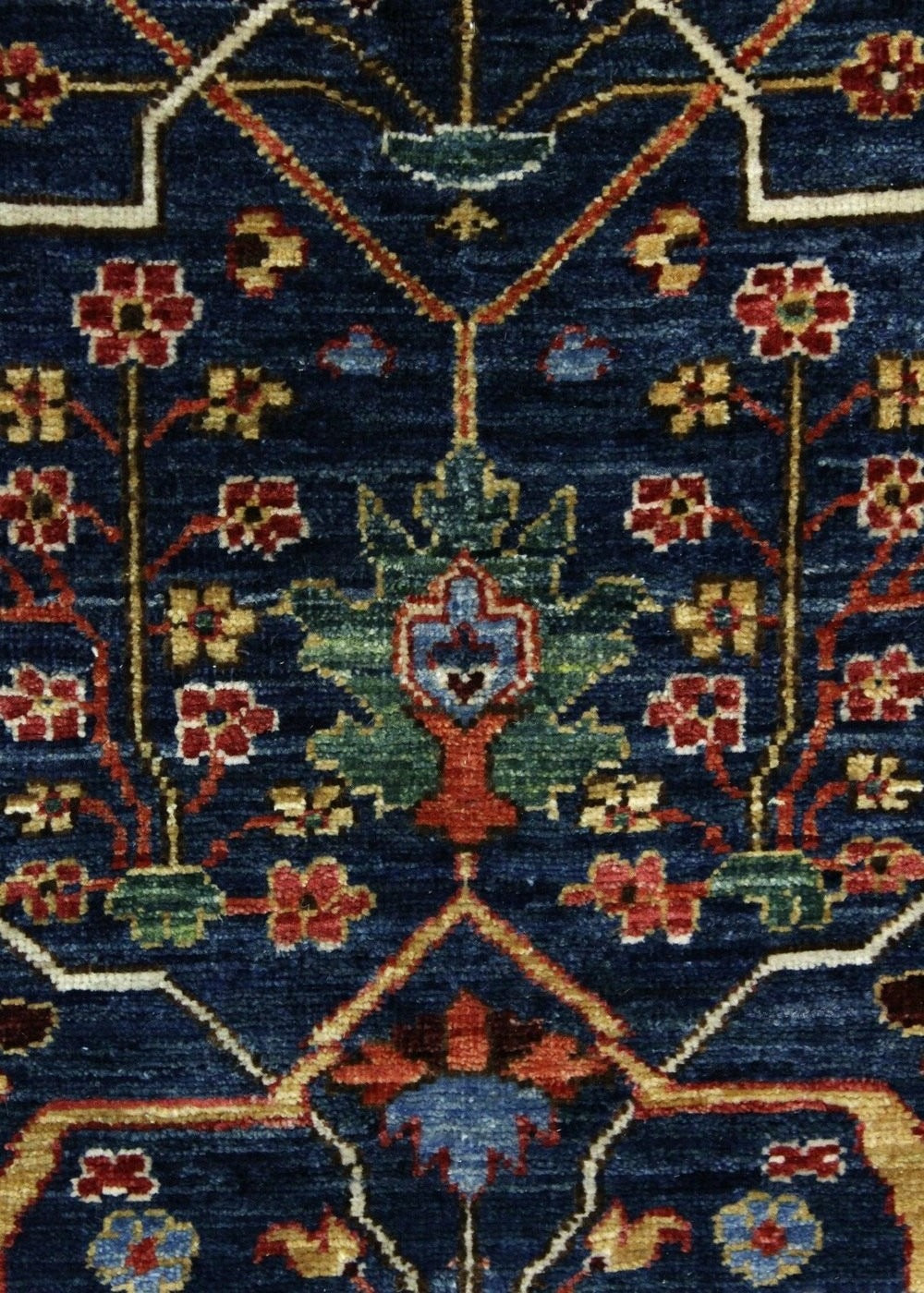 Arabesque Handwoven Traditional Rug, J68761