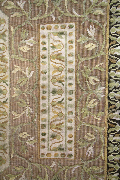 Axminster Handwoven Traditional Rug, J63352