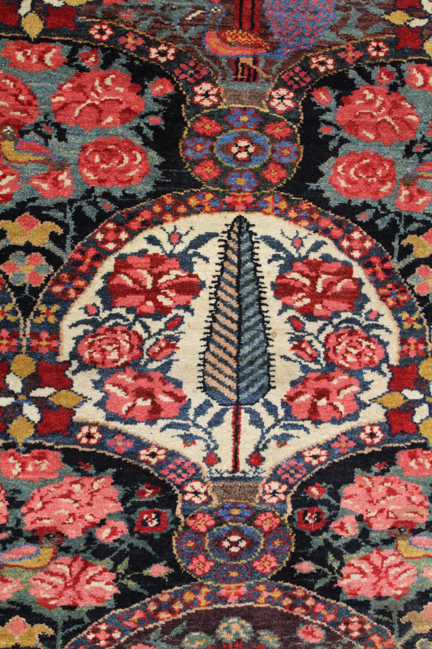 Antique Bakhtiari Handwoven Traditional Rug, J63648