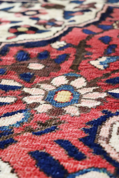 Vintage Bakhtiari Handwoven Traditional Rug, J65474