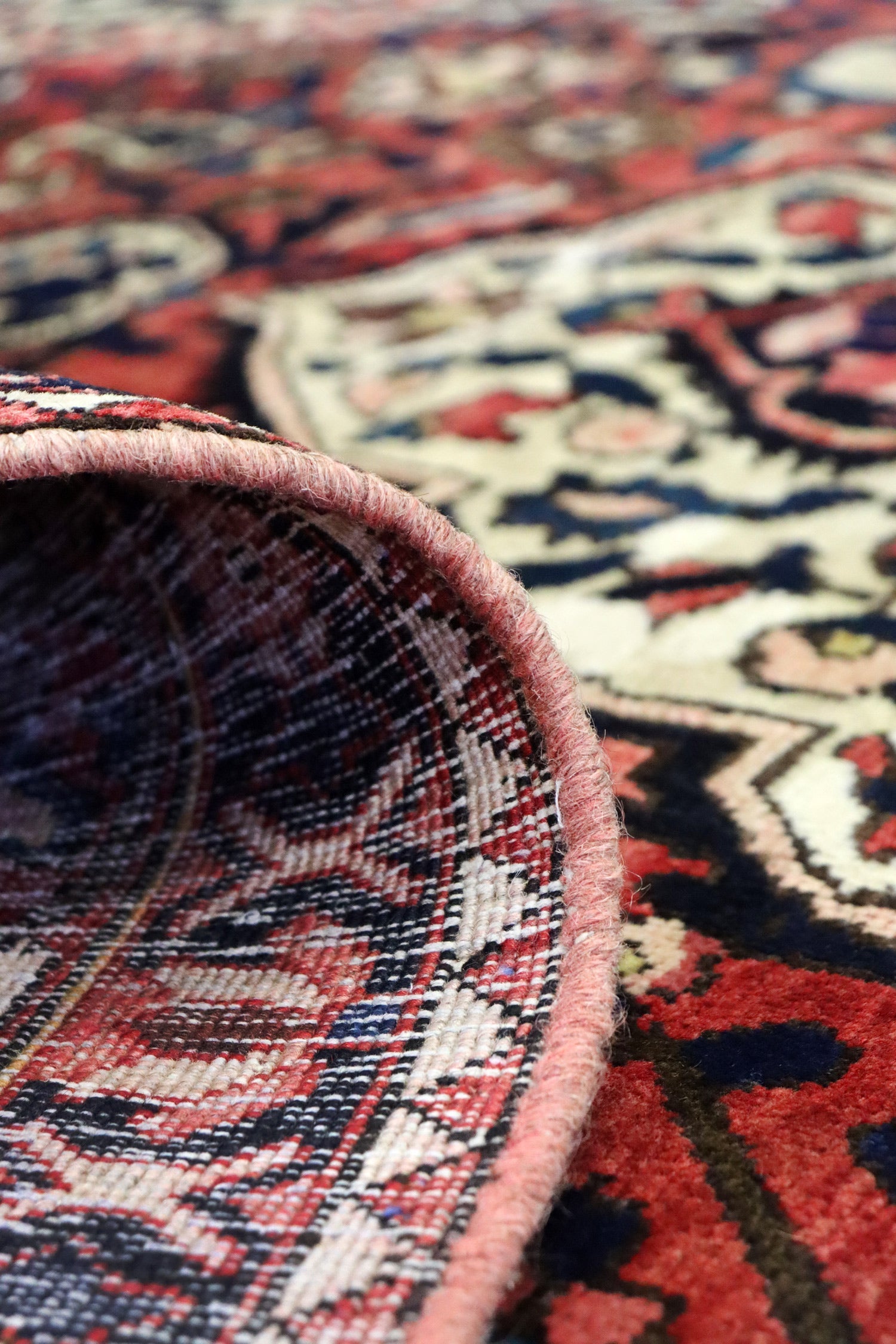 Vintage Bakhtiari Handwoven Traditional Rug, J65474