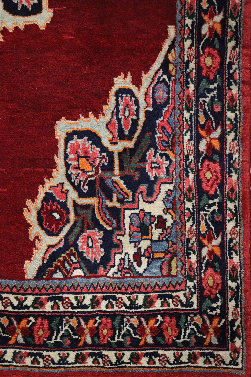 Antique Bijar Handwoven Traditional Rug, J67862