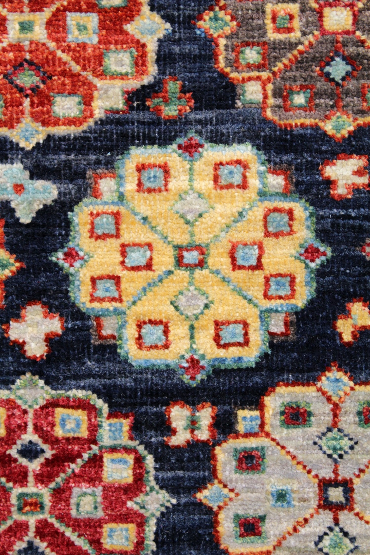 Khotan Handwoven Traditional Rug, J62642
