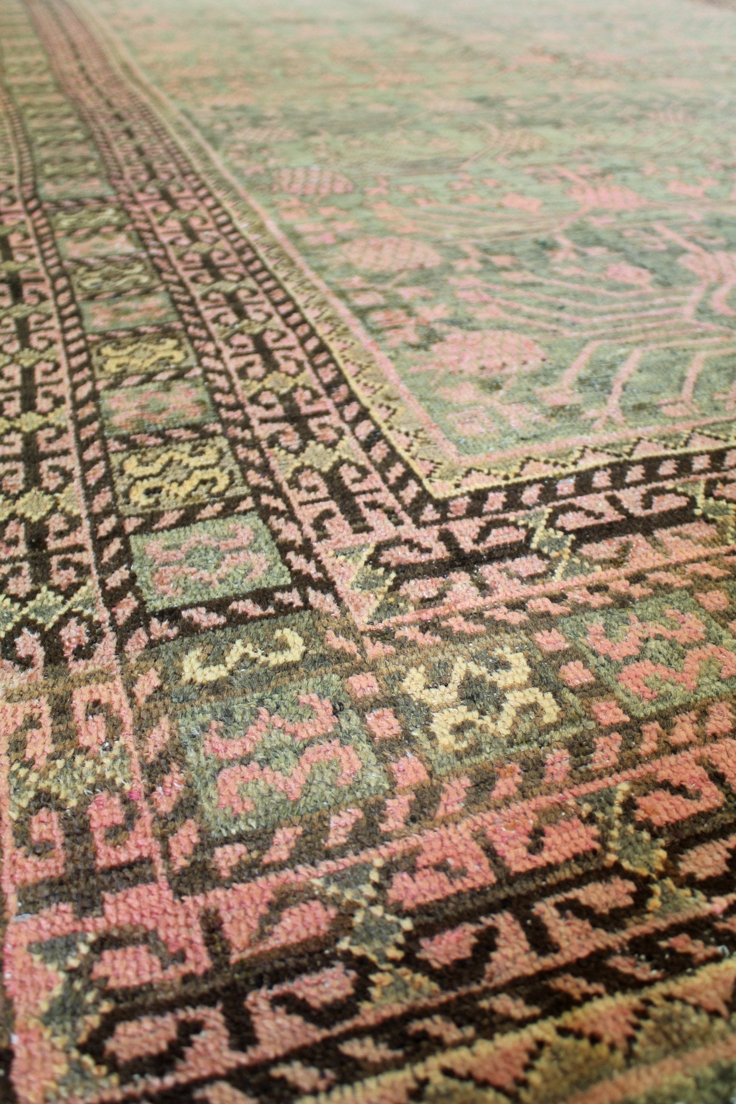 Vintage Khotan Handwoven Traditional Rug, J62721