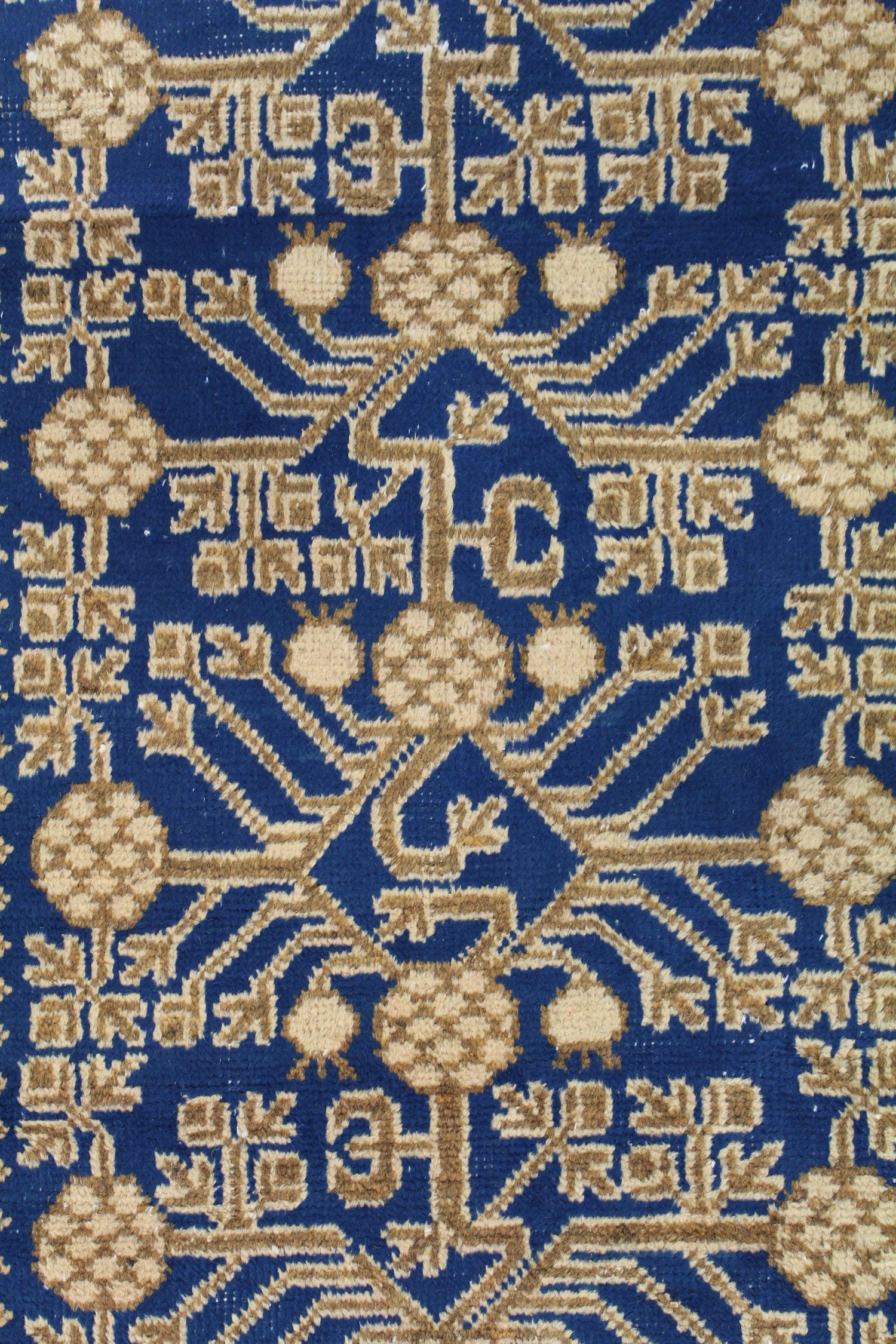 Vintage Khotan Handwoven Traditional Rug, J62838