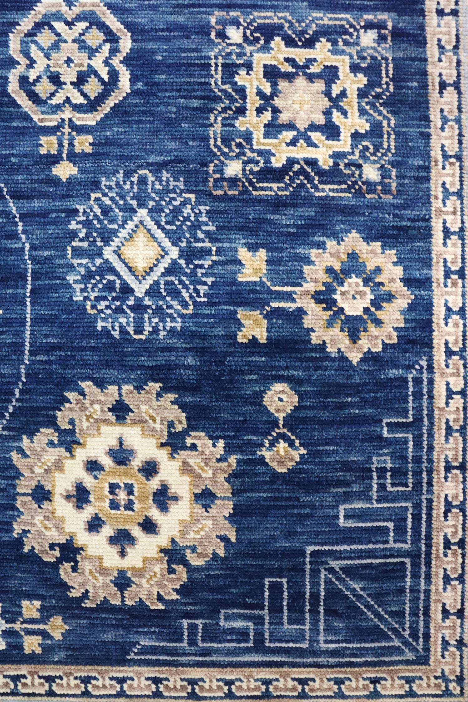 Khotan Handwoven Traditional Rug, J65684
