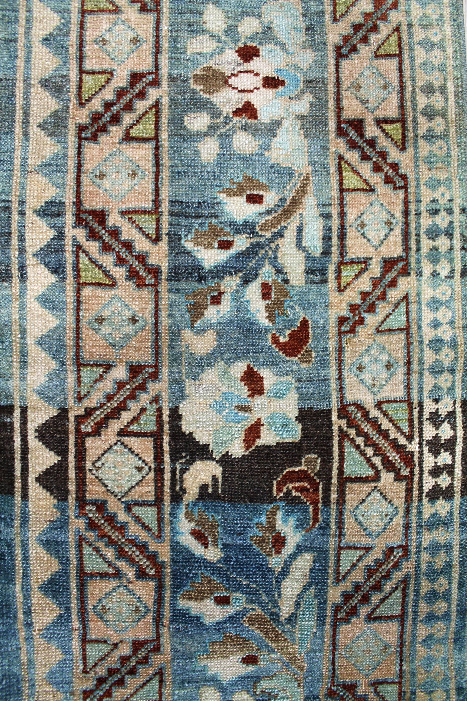 Vintage Lilihan Handwoven Traditional Rug, J63375
